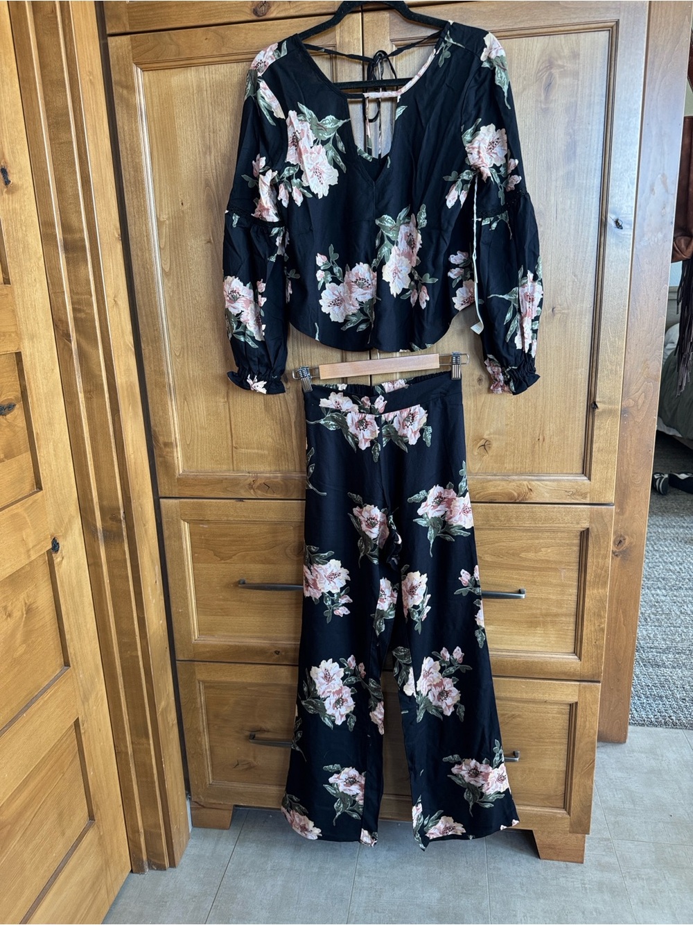 saltwater LUXE Black Wide-Leg Floral Pants & Matching Top